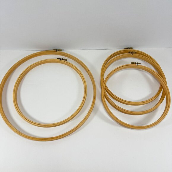 Lot 5 Vintage Wooden Embroidery Hoop Needlepoint Quilt Sewing Wood 12" 9" 8" - Picture 1 of 4